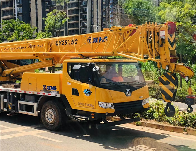 大件設(shè)備吊裝租賃吊車(chē)